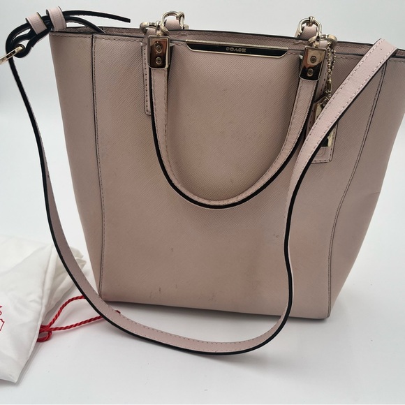 Coach Elegant Baby Pink Handbag - Picture 6 of 7